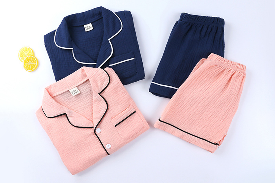 Pajama shirt sets in pink and blue