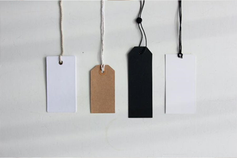 Different color paper hang tags