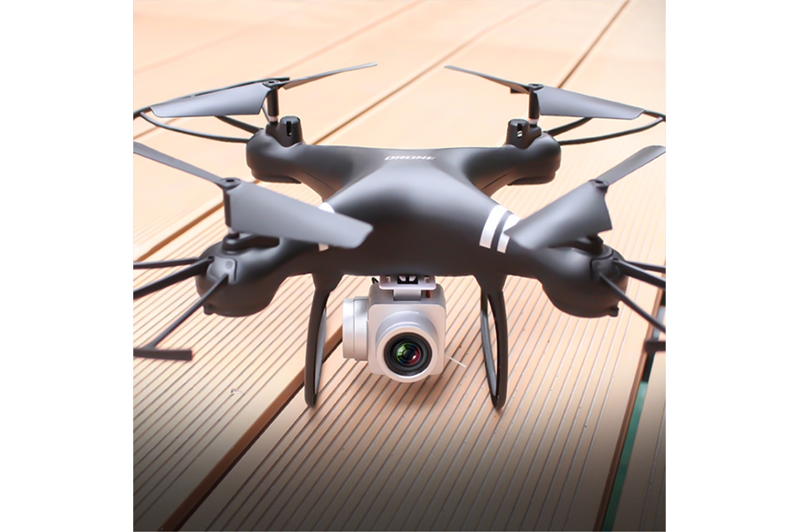 Drone equipped with GPS and a 4K camera