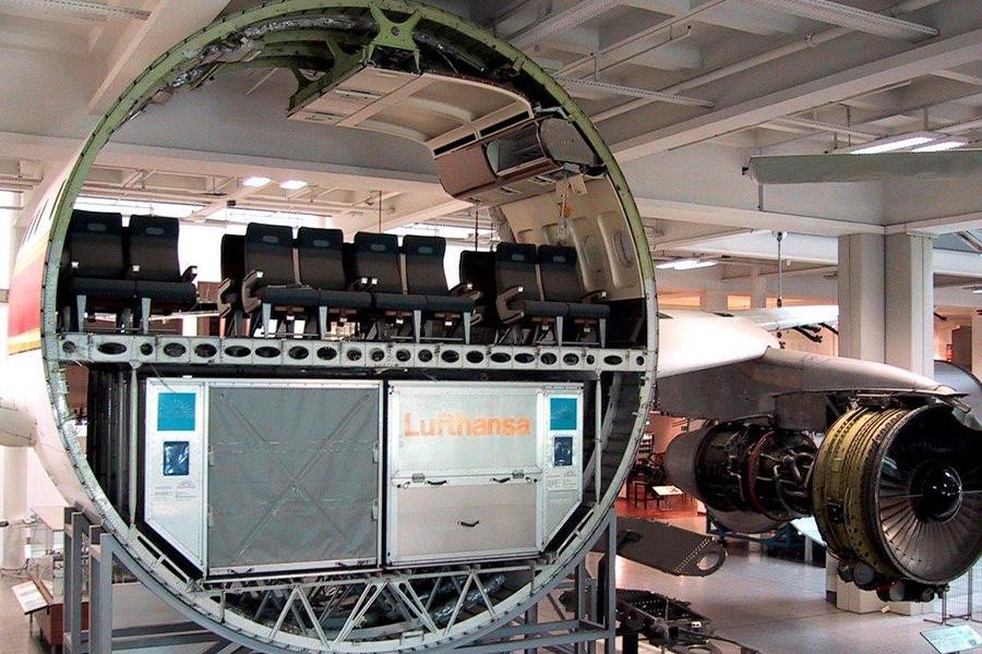 Cross-section of an Airbus A300 showing LD3 containers