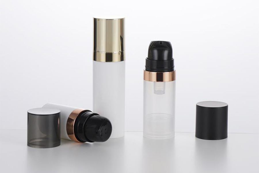 Refillable bottles for men’s grooming products