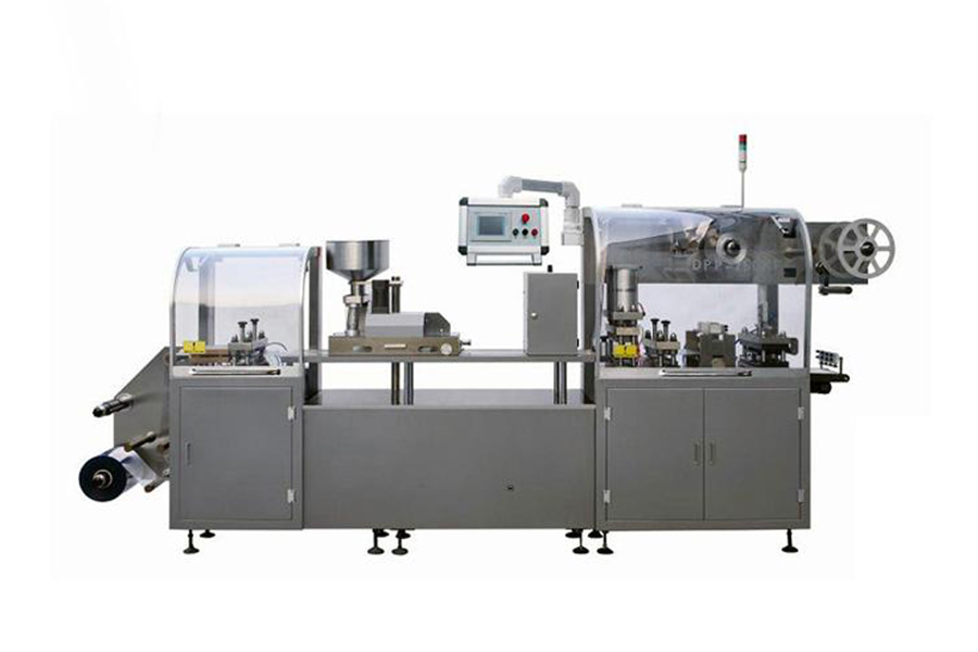 Roller blister packaging machine for tablets and capsules