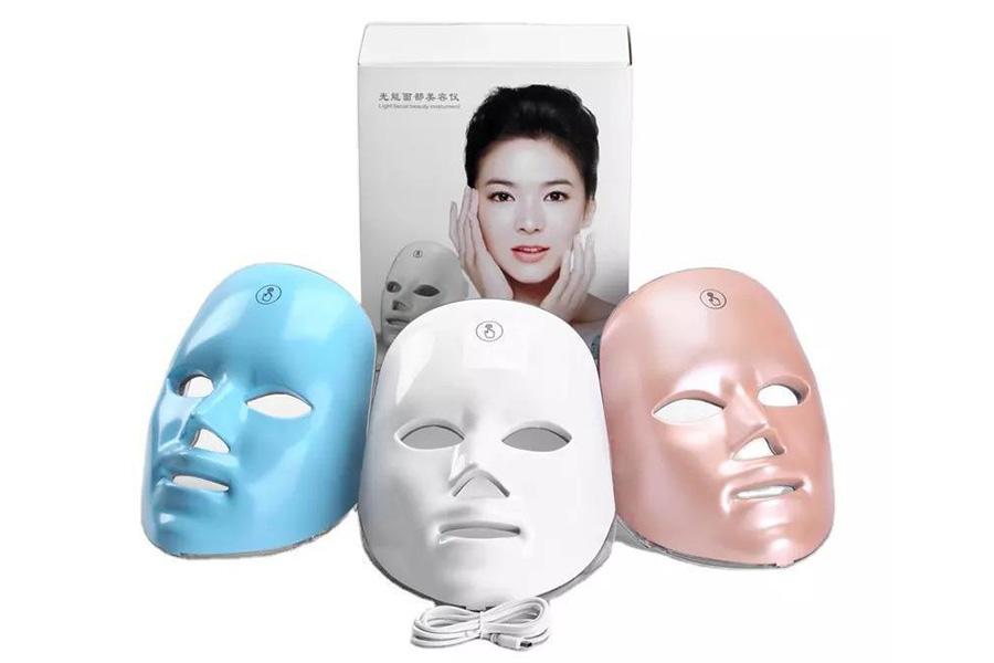 Set of LED face masks