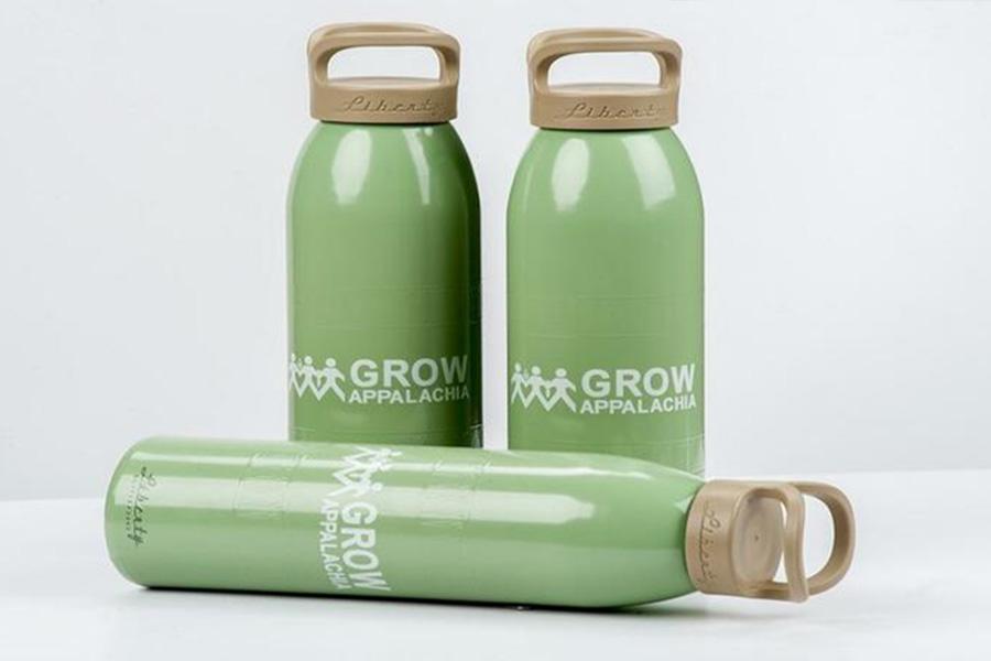 Stainless steel and leakproof water bottles for sports