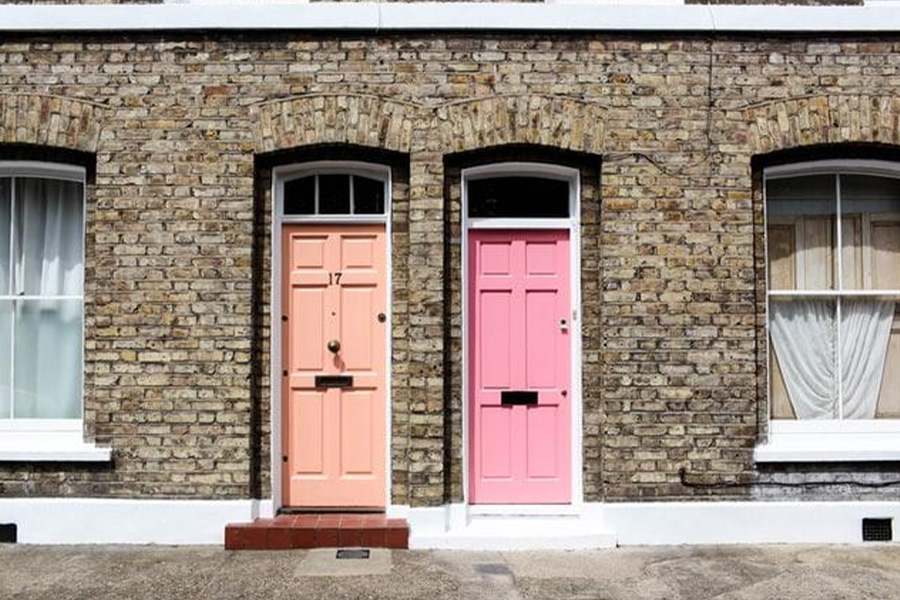 Shaker doors in shades of pink