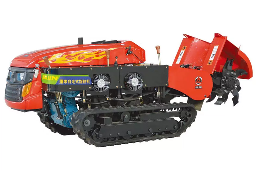 crawler tractor with dozer blade