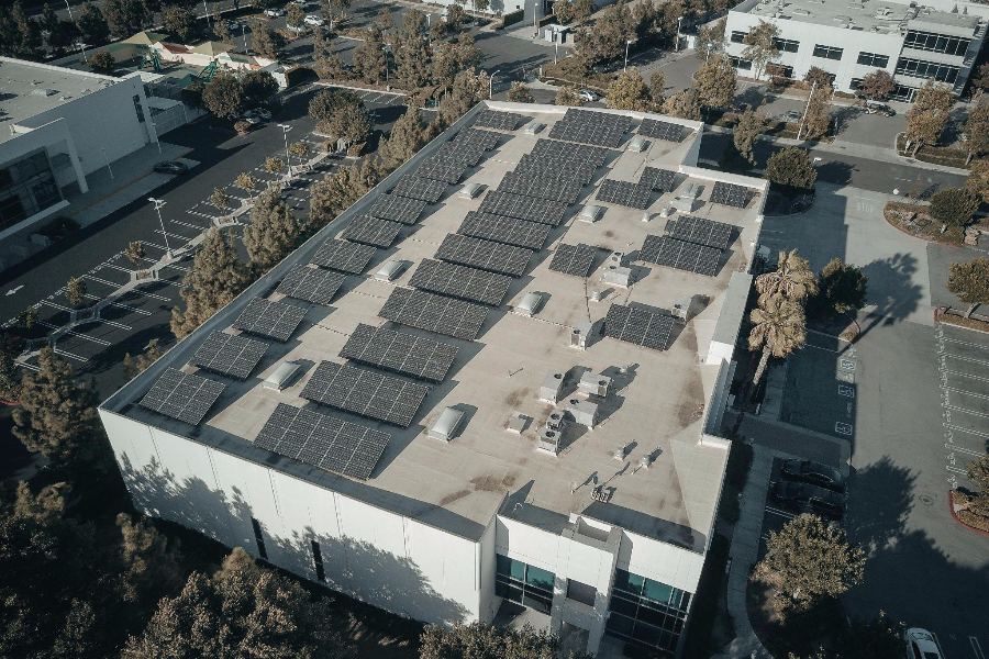 Large-scale solar installation on an office block