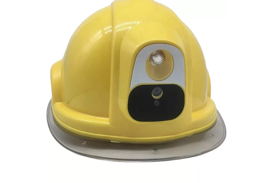 Smart construction helmet with 4G and GPS