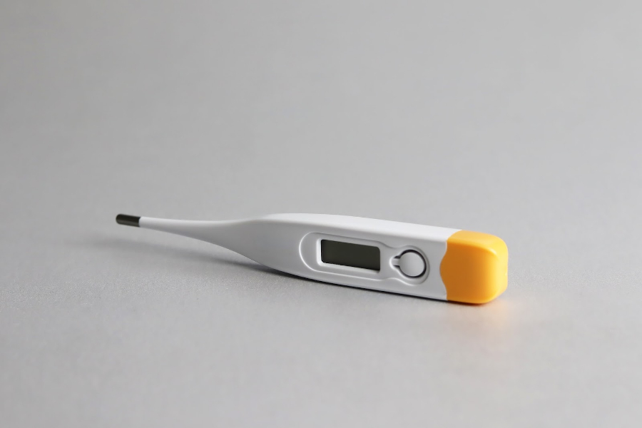 A white color thermometer