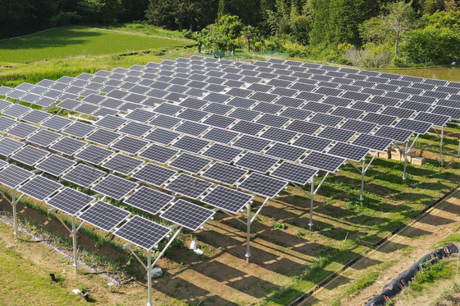 commercial solar farm
