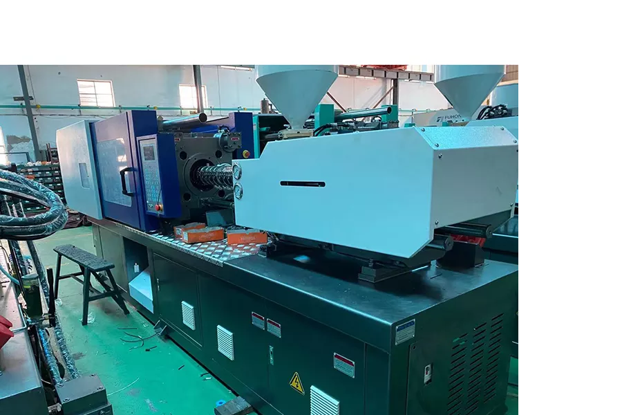 Fully automatic PET preform making injection molding machine